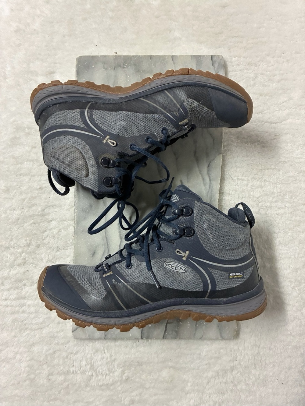 KEEN Terradora II Mid WP Hiking Boots Steel Blue Gum Sole Gorpcore Womens Size 8
